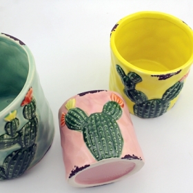 fioriera in ceramica a forma di cactus